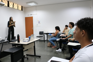 Estudantes durante palestra na sede da Sejuv, em Campo Grande. (Foto: Arquivo/Campo Grande News)