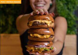 Standard faz 6 anos e sorteia 1 ano de hambúrguer grátis para 6 clientes 