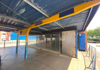 Lanchonete fechada no Terminal de Ônibus General Osório. (Foto: Reprodução)
