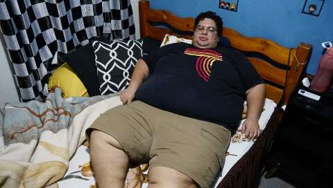 Pesando 226 kg, Ednei teme a morte, mas não desiste de vencer obesidade