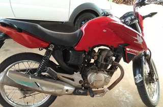 Motocicleta Honda CG 150 Fan, de 2014, é destaque em leilão do Detran. (Foto: Reprodução/Casa de Leilões)
