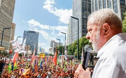 Lula sanciona lei que isenta de IR quem ganha até 2 salários mínimos