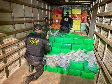 Motorista abandona caminhão com 4 toneladas de droga na MS-295