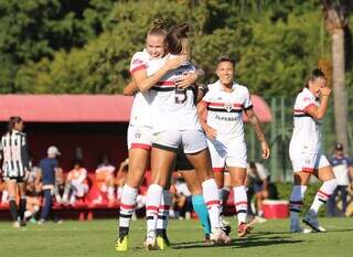 S&atilde;o Paulo faz goleada de 6 a 0 sobre o Real Bras&iacute;lia no Brasileir&atilde;o Feminino