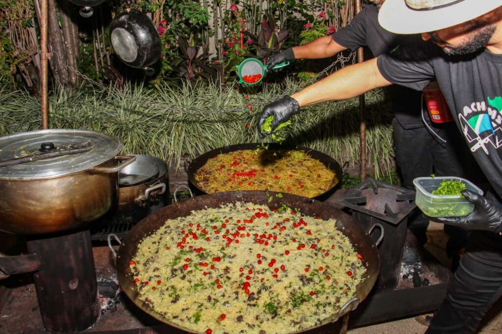 Do churrasquinho à cauda do jacaré, guia mostra a criatividade dos chefs
