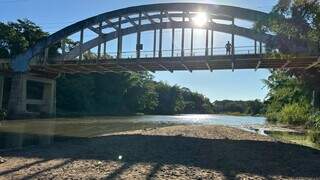 &#34;Ponte Velha&#34; no rio Miranda, no município de Jardim (Foto: Direto das Ruas)