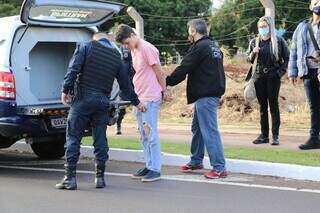 Rafael sendo preso em flagrante no dia do atropelamento (Foto: Arquivo | Campo Grande News)