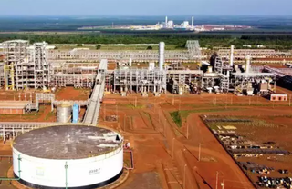Construção de fábrica de fertilizantes em Três Lagoas foi interrompida em 2014 (Foto: Saul Schramm/Governo de MS) 