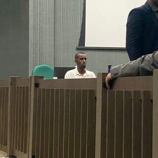 Marcus Vinícius durante julgamento na 1ª Vara do Tribunal do Júri (Foto: Antonio Bispo)