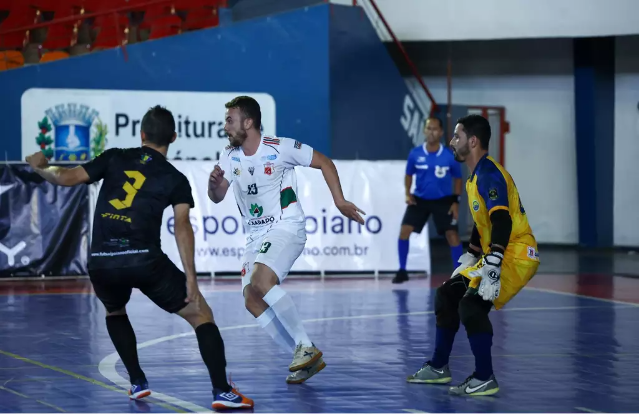 Time de MS marca goleada e avan&ccedil;a &agrave;s oitavas da Copa Brasil de Futsal