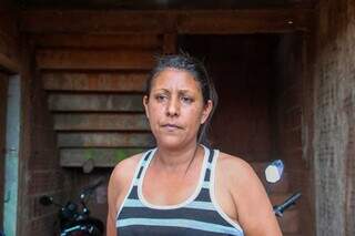 Cibele da Silva, moradora do prédio com pedido de despejo (Foto: Juliano Almeida)