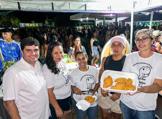 Feira teve sua primeira edição com salgados preparados pelos feirantes. (Foto: Divulgação/Prefeitura)