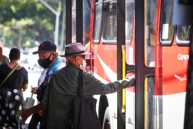 Voc&ecirc; voltou a usar m&aacute;scara para se precaver de doen&ccedil;as causadas por v&iacute;rus?	