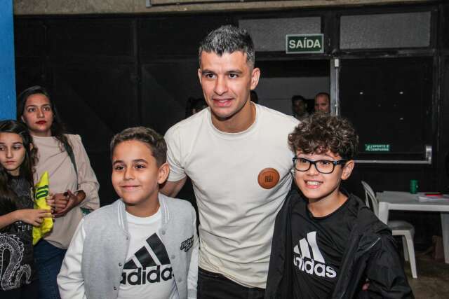 Filas e Guanandiz&atilde;o lotado marcam pr&eacute;vias do Jogo das Estrelas