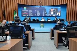 Parlamentares durante sessão ordinária desta quinta-feira (Foto: Divulgação/Alems)