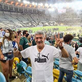 Umberto Alves Pereira, hoje com 65 anos, sobrinho de Francisco Cezário de Oliveira, durante jogo de futebol (Foto: Reprodução das redes sociais)