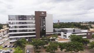 Vista aérea do Hospital da Cassems, em Campo Grande. (Foto: Reprodução)