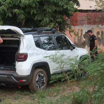 Jeep de corretora assassinada “apareceu” em terreno, dizem suspeitos de crime