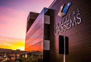 Fachada do Hospital da Cassems em Campo Grande (Foto: Messias Ferreira)