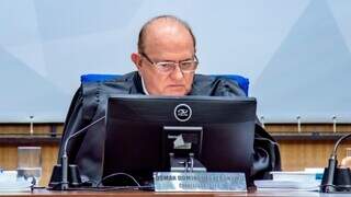 Conselheiro Osmar Jeronymo, relator do processo que deu parecer prévio pela aprovação, com ressalvas e recomendações, as contas do Governo do Estado (Foto: Divulgação)