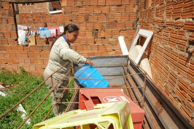 Campanha de combate &agrave; dengue inicia 5&ordf; etapa na regi&atilde;o do Segredo