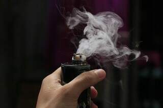 Cigarro eletrônico chega a ter 86 miligramas a mais de nicotina que um maço comum. (Foto: Pixabay / Ilustrativa)
