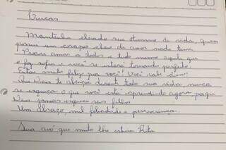 Texto completo que Lucas guarda desde seus 11 anos. (Foto: Arquivo pessoal)