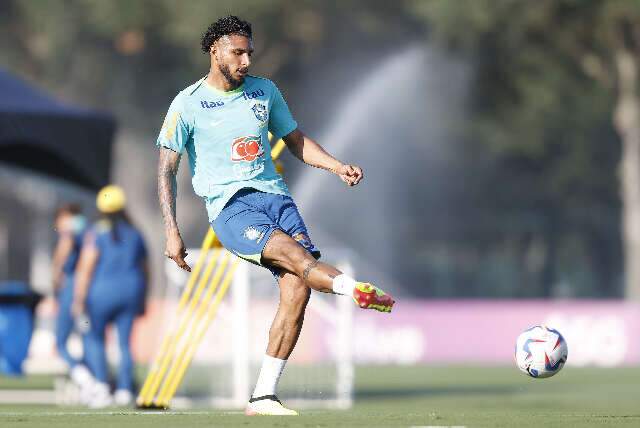 Com volante de MS, Sele&ccedil;&atilde;o Brasileira treina nesta quinta em Orlando 