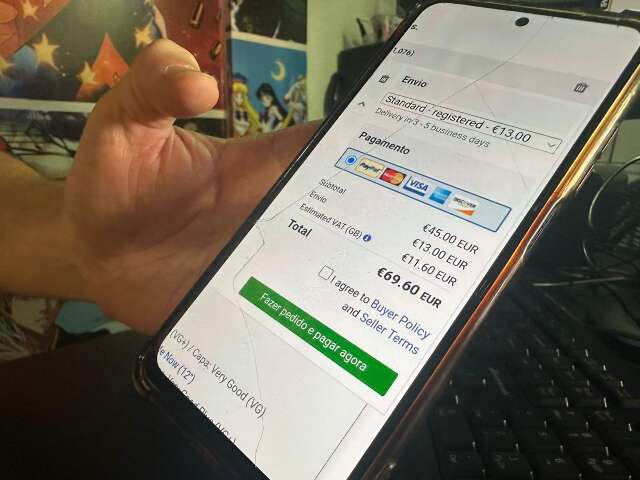 No com&eacute;rcio popular, &quot;taxa da blusinha&quot; &eacute; chance do consumidor voltar ao Centro