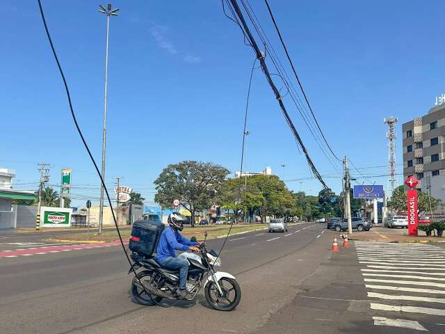 Para acabar com &ldquo;jogo de empurra&rdquo; de fios soltos, Paulo Duarte vai ao MPF