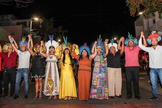Ministra Sônia Guajajara e demais autoridades e lideranças indígenas prestigiaram o evento (Foto: Juliano Almeida)