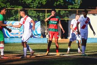 Comercial se impôs no segundo tempo com três gols (Foto: Yasmin Soares/Portuguesa)