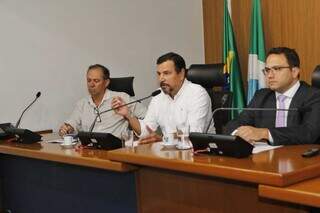Secretário Marcelo Miranda, titular da Settesc ao lado do deputado estadual Pedrossian Neto (Foto: Paulo Francis)