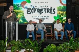 Governador Eduardo Riedel (PSDB) participou da 46° edição da Feira Agropecuária de Três Lagoas nesta sexta-feira (14) (Foto: Divulgação)