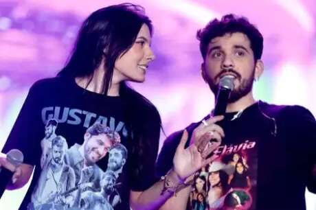 Ana Castela e Gustavo Mioto cantam juntos com "camisetas de casal"