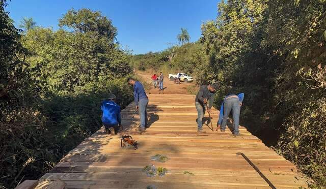 Para reforma, ponte sobre o c&oacute;rrego Ceroula &eacute; interditada por 30 dias