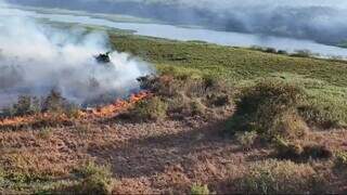 Incêndio registrado na região da Nhecolândia, no Pantanal (Foto/Divulgação/CBMS)
