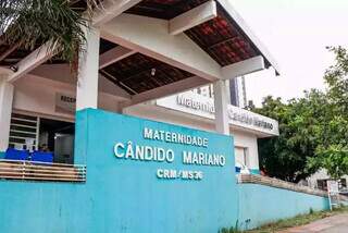 Entrada da Maternidade Cândido Mariano, em Campo Grande (Foto: Henrique Kawaminami)