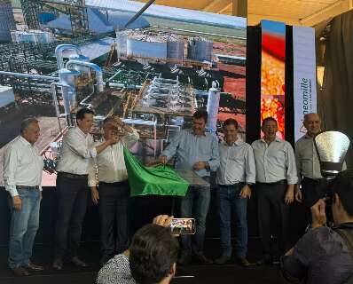 Indústria inaugurada em Maracaju vai produzir 275 milhões m³ de etanol por ano