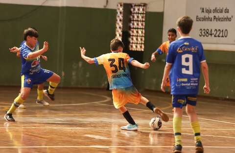 Goleada de 6 a 1 marca semifinal da Copa Pelezinho Estadual de Futsal
