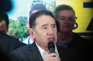 Presidente da Assembleia, deputado Gerson Claro (PP), durante discurso na cerimônia (Foto: Marcos Maluf)