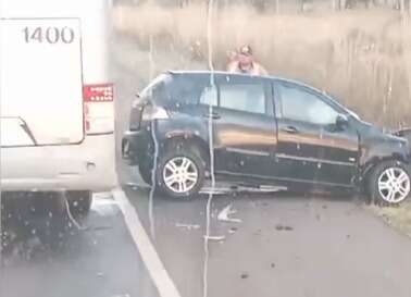 Condutor morre ao bater carro contra caminh&atilde;o boiadeiro em ultrapassagem