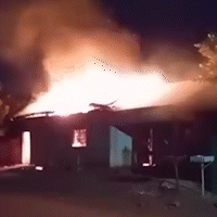 Após ser ameaçada por ex-namorado, adolescente tem casa incendiada