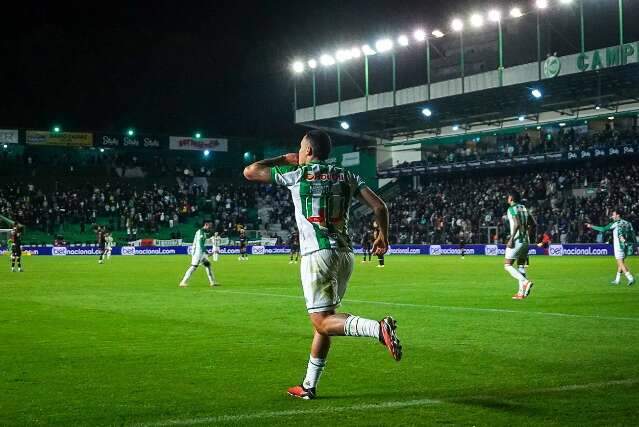 Flamengo sofre derrota diante do Juventude, mas mant&eacute;m lideran&ccedil;a do Brasileir&atilde;o