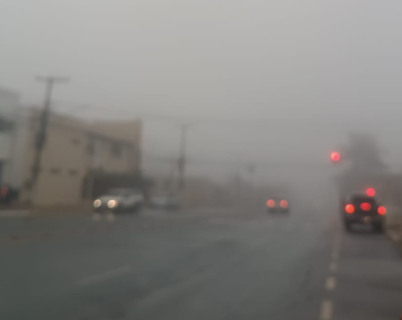 Nevoeiro encobre Ponta Porã e anuncia chegada de frente fria nesta manhã 