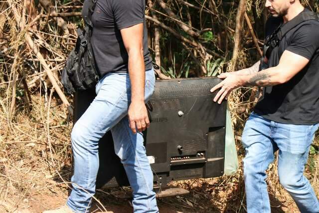 Eletr&ocirc;nicos furtados da Semed estavam em casa de morto durante confronto