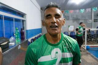 Valdir Lustosa, de 49 anos, é um dos jogadores de goalball do Ismac (Foto: Paulo Francis)