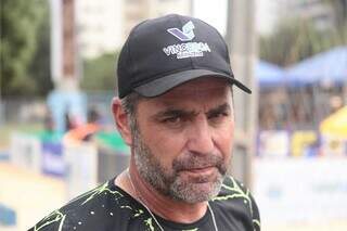 Doubias Vincensi é treinador e pai de atleta. (Foto: Marcos Maluf)