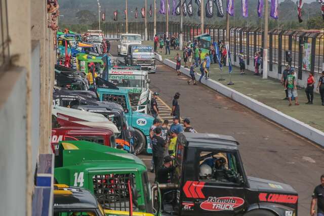 Pista abrasiva &eacute; o principal desafio dos pilotos da Truck em Campo Grande