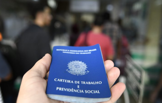 Funtrab est&aacute; com 107 vagas abertas para candidatos com defici&ecirc;ncia 